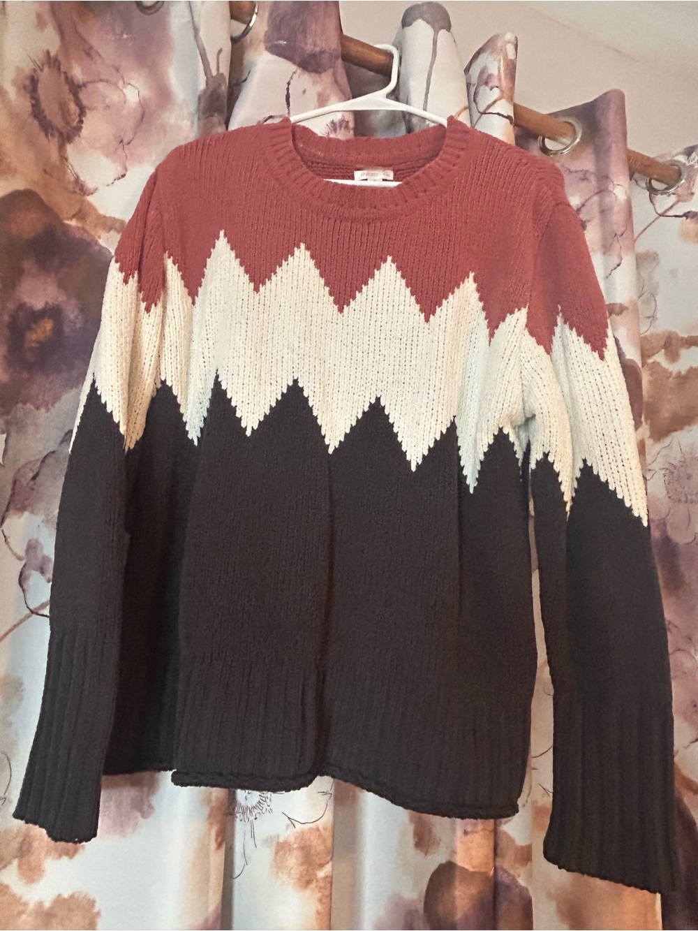 Xhilaration Ribbed Crewneck Sweater in Rust, Cream & Black